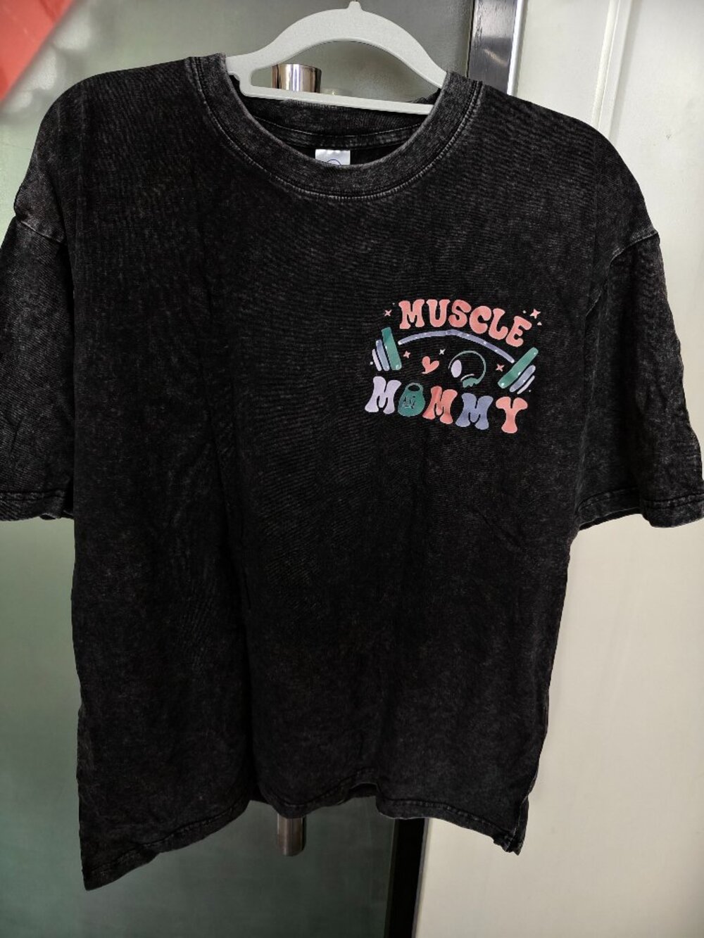 Unbranded Vintage Wash Black Muscle Mommy Gym Graphic Crew Neck T-Shirt